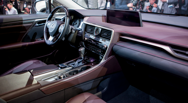 Illustration for article titled Lexus RX: Jalopnik's Buyer's Guide